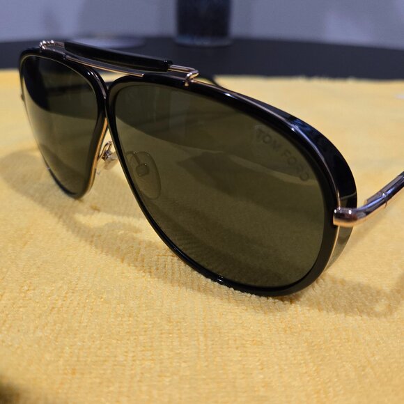 Tom Ford Cedric Sunglasses - TF509 01A 65-5 135-3 - Black/Palladium - Picture 3 of 16